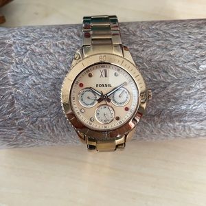 Fossil rose gold watch